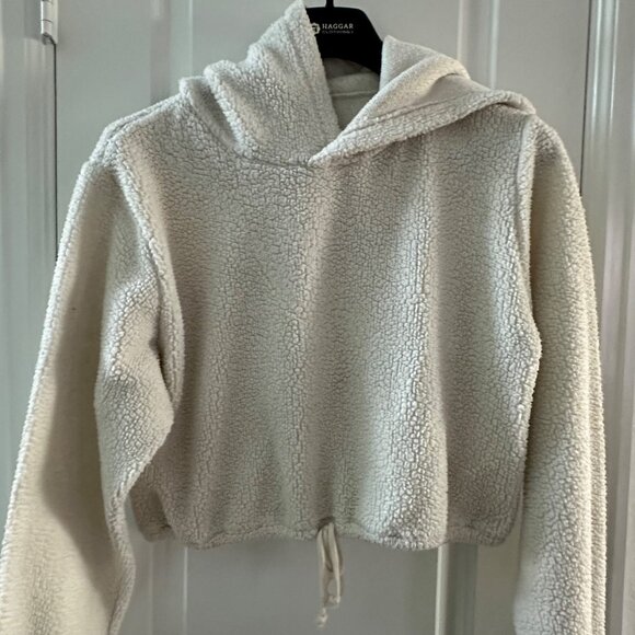 Wild Fable Womens XL White Sherpa Faux Fur Cropped Hoodie With Drawstring Hem - Picture 5 of 5